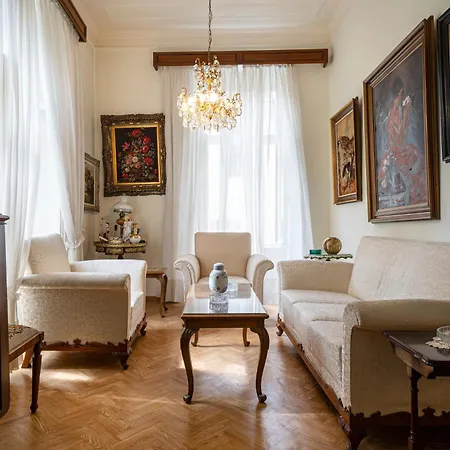 Aurelis Mansion *