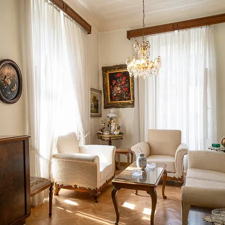 Aurelis Mansion *